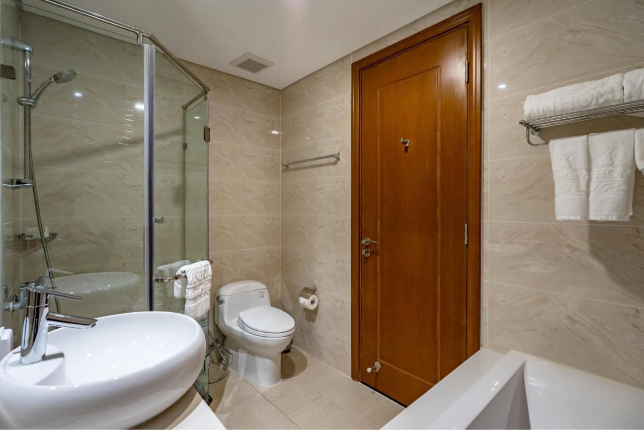 Luxury Vinhomes Central Park Humi Apartment