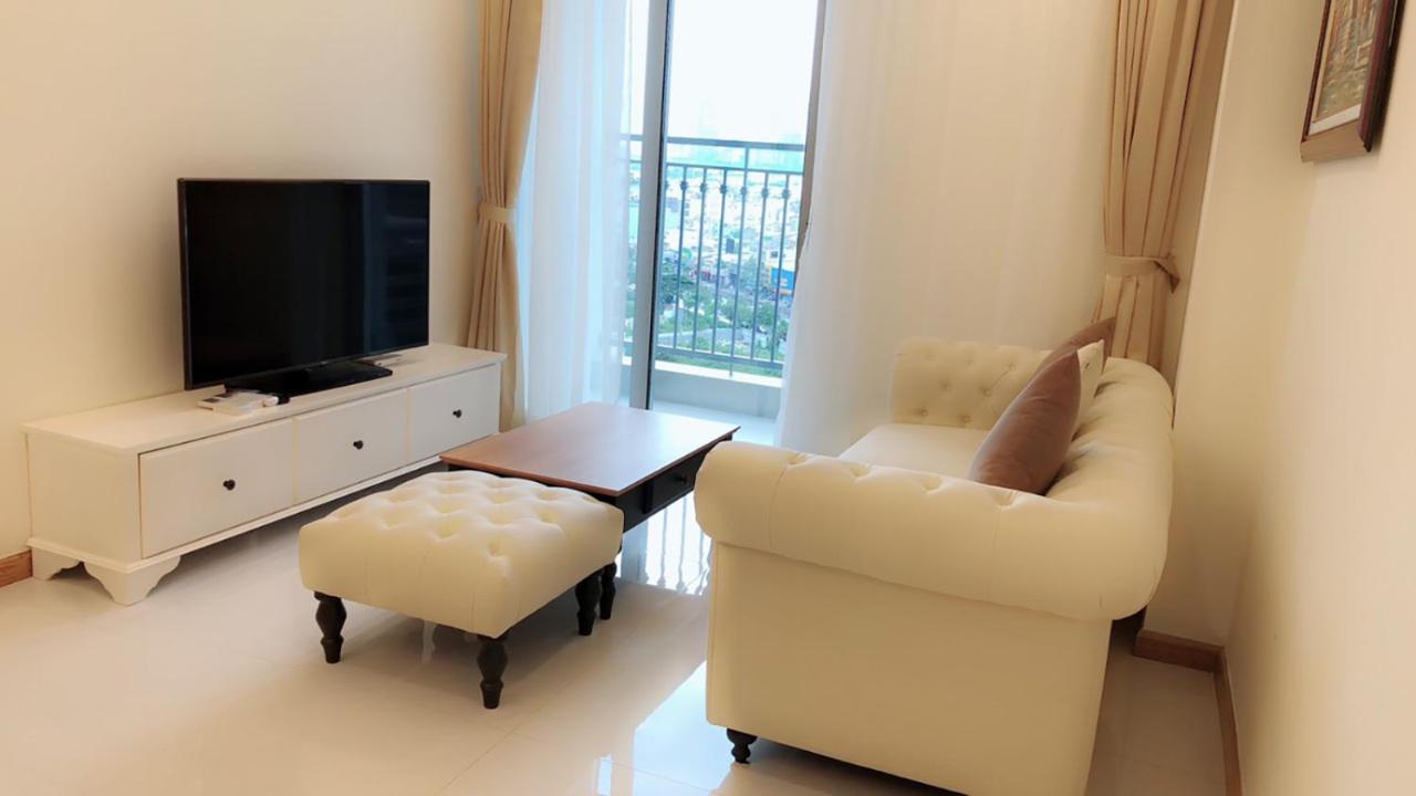 Luxury Vinhomes Central Park Humi Apartment